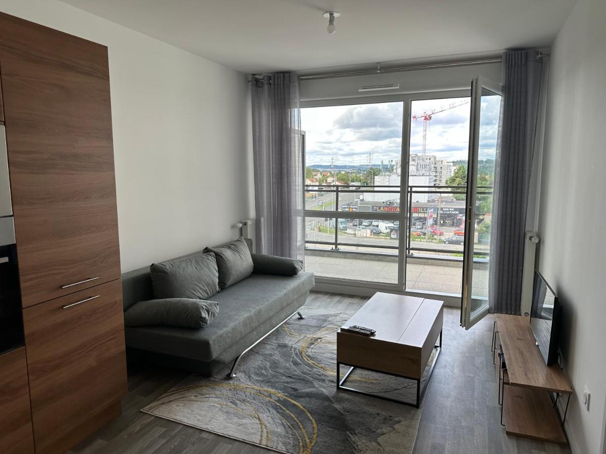 Agreable 2 Pieces Avec Balcon Et Parking Transports By Immo Kit Bnb Sarcelles Buitenkant foto